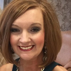 Meet your Posher, Crystal